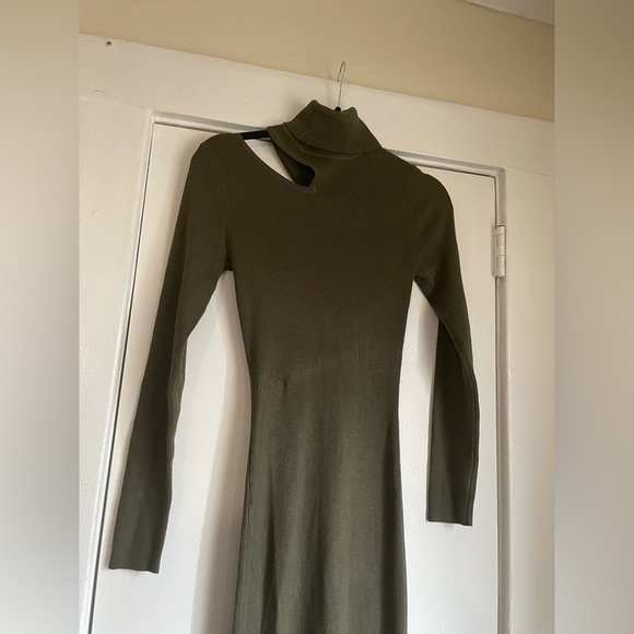 Venus Forest Green Cut out MIDI Bodycon dress Size Small - Picture 8 of 11